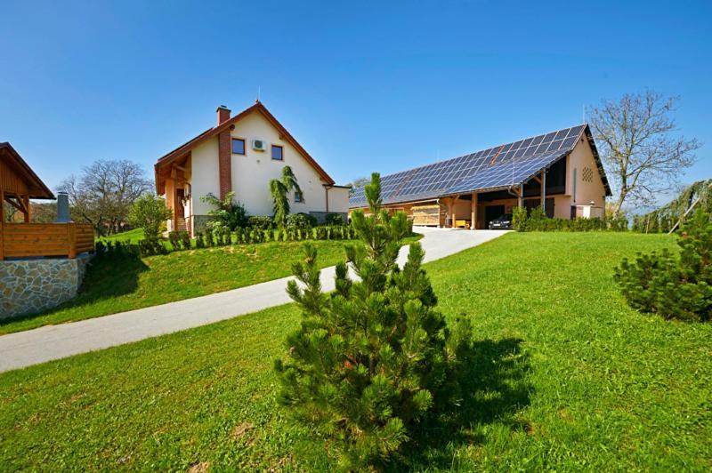 Farmhouse Lipoglav Loče pri Poljčanah Εξωτερικό φωτογραφία
